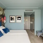 Ξενοδοχείο Antik 4*