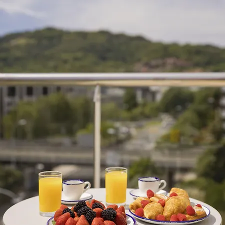 Hotel Antik 4*